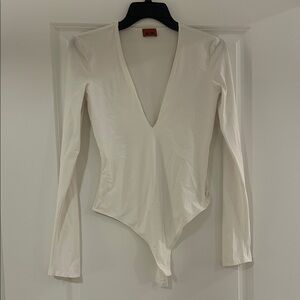 ALIX NYC Cream V-Neck Long Sleeve Bodysuit